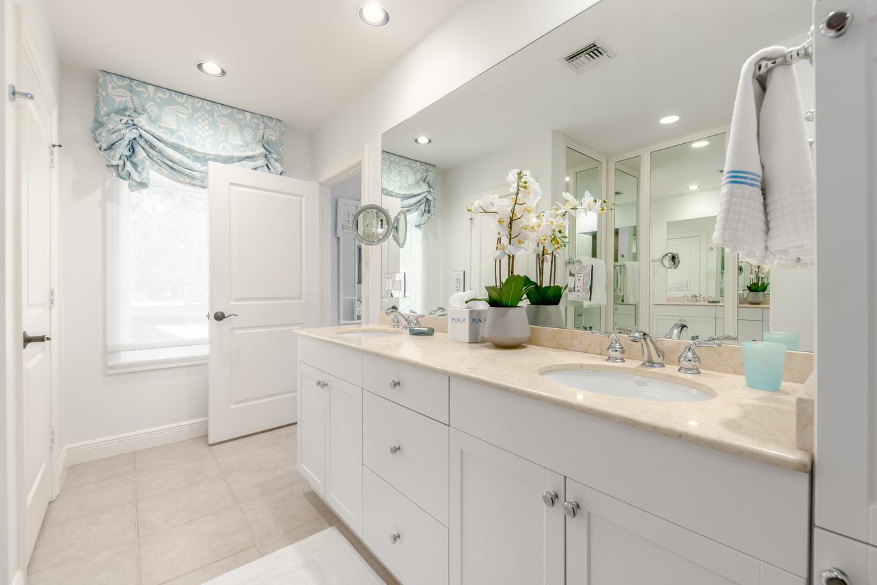 11663 SE Florida Ave