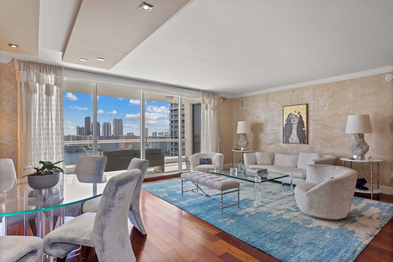 6000 Island Blvd # 2507