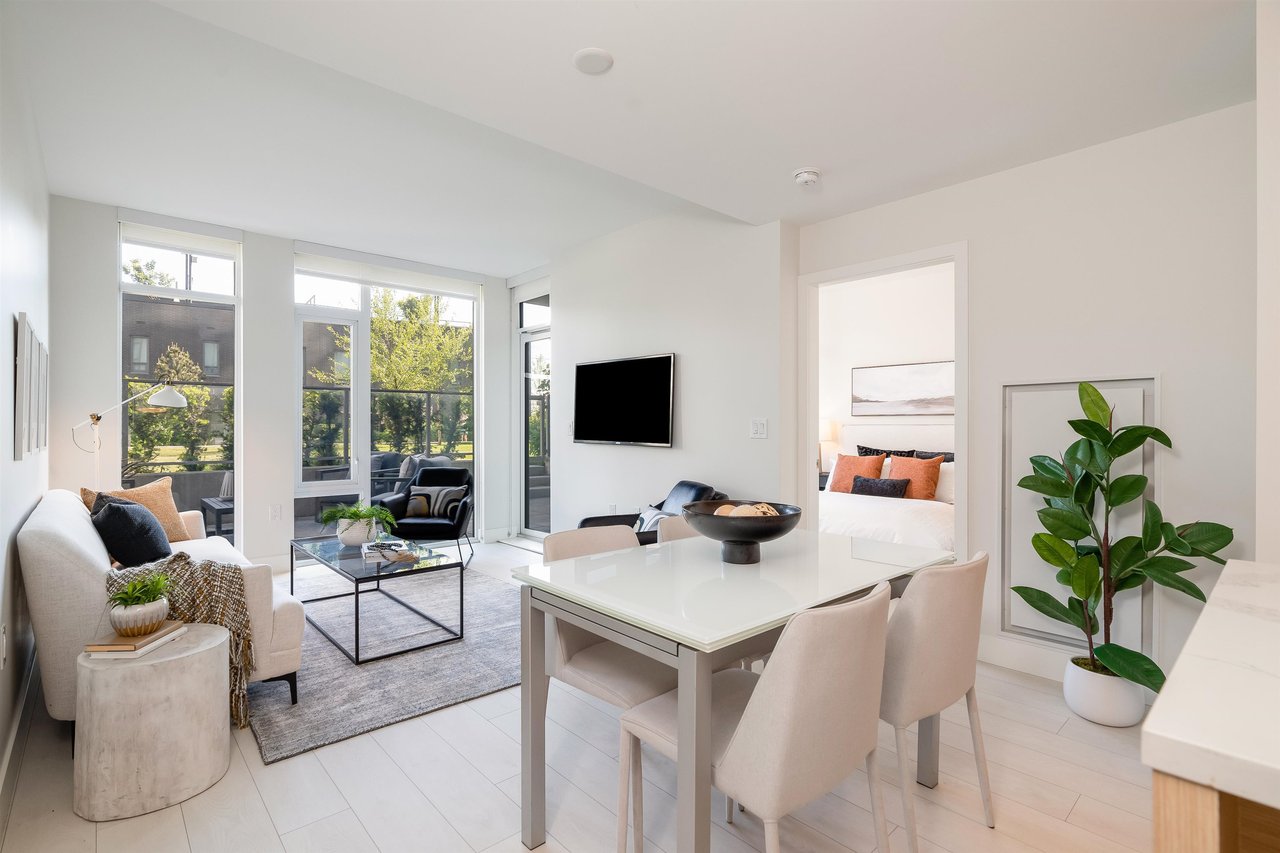 208-3538 Sawmill Cres