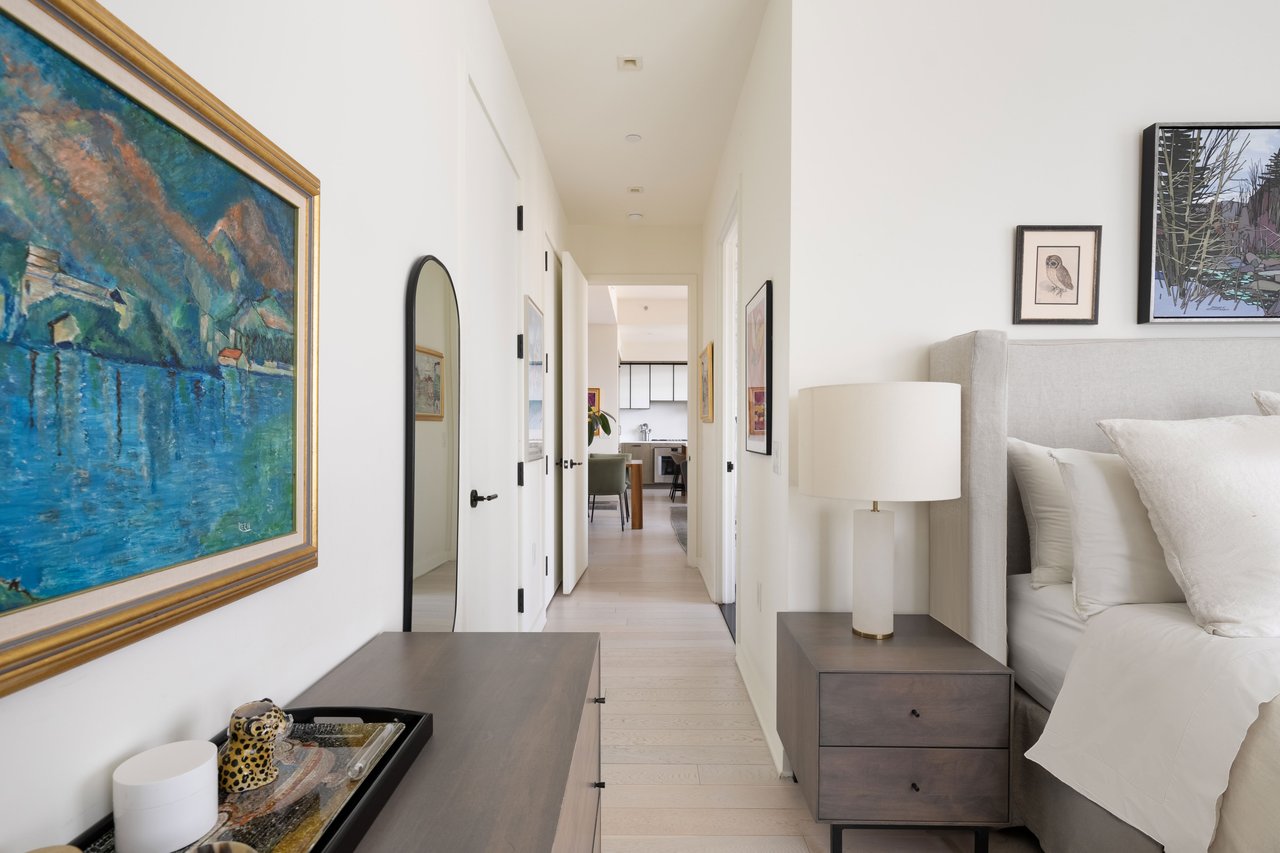 959 First Ave, Unit 17C