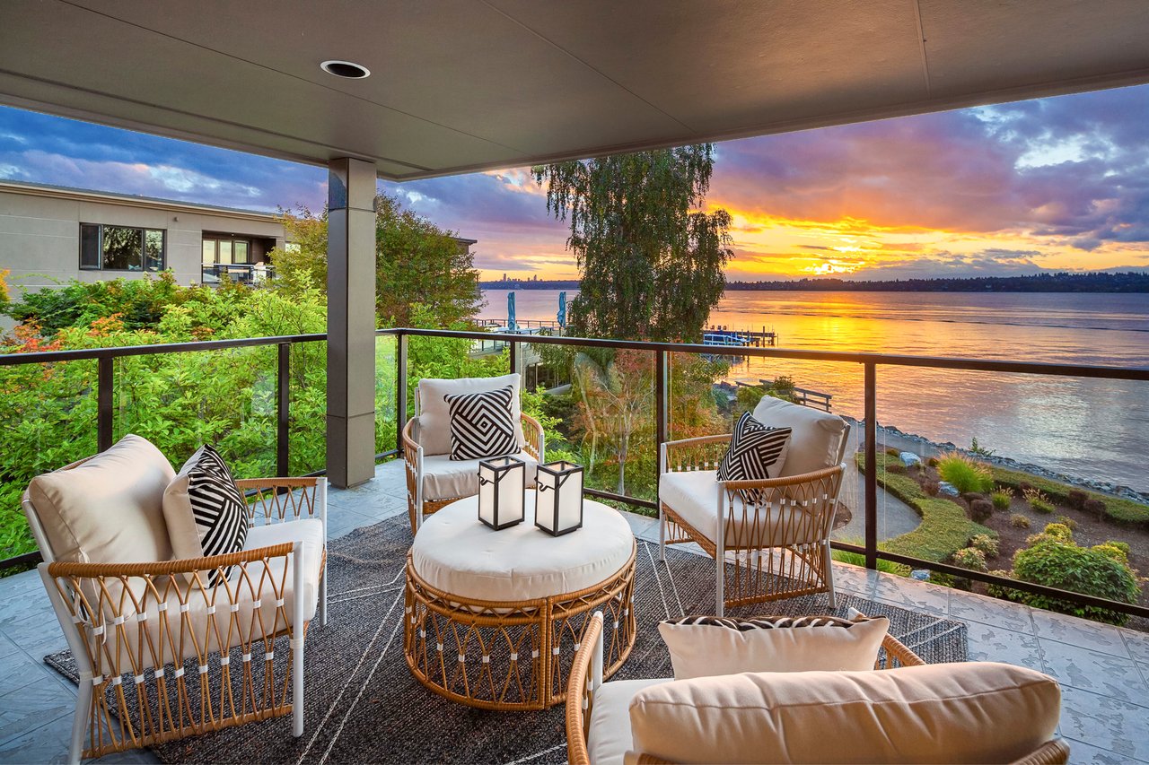 827 Lake Street S Unit: 208