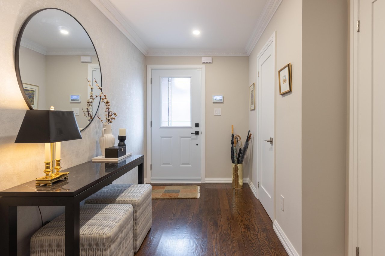 1064 Queen Street W 32A