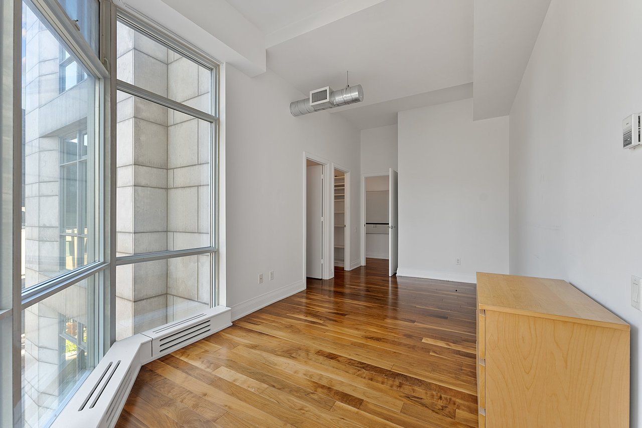 2191 Yonge Street Unit: L7