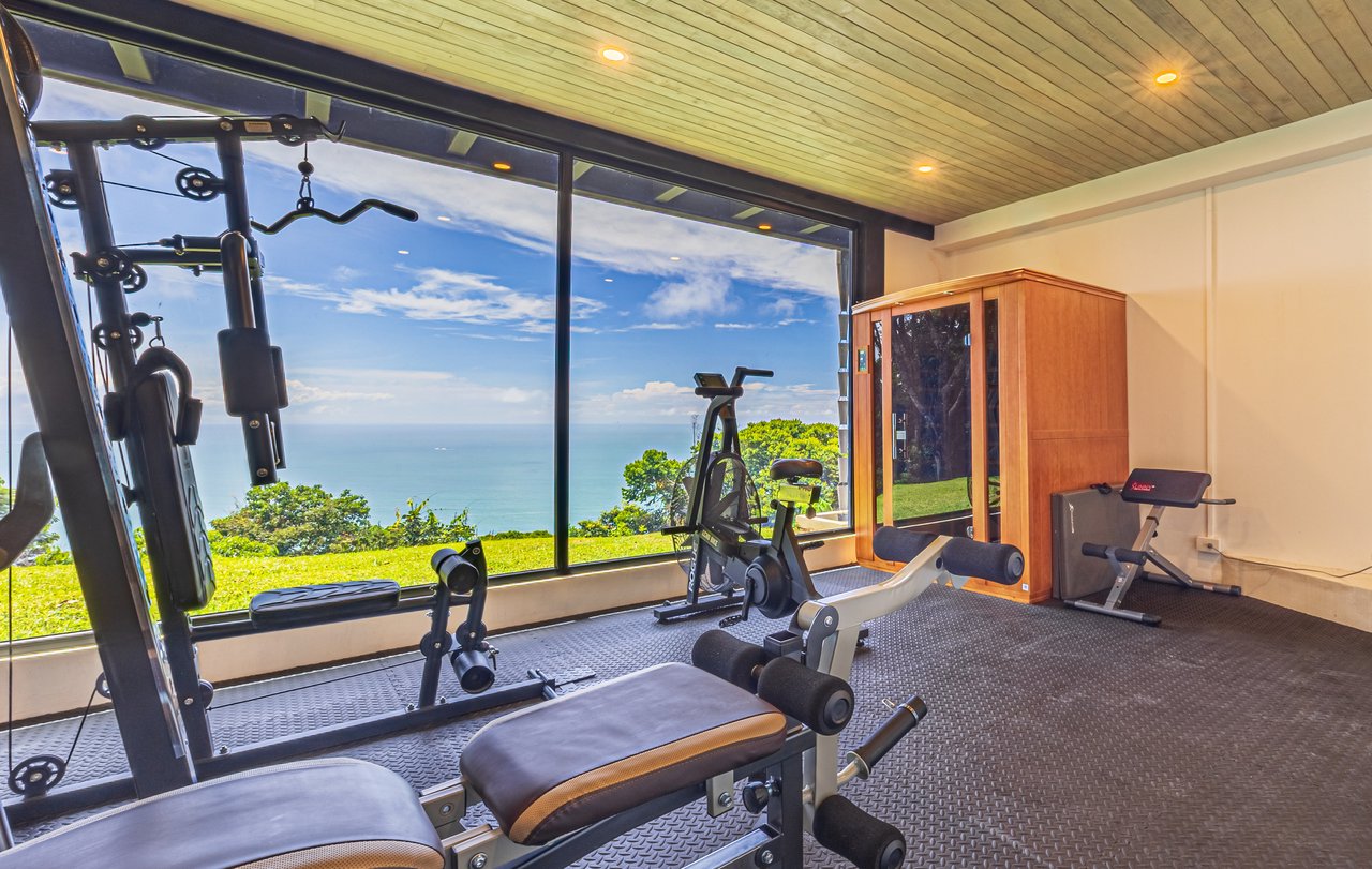 Luxury Estate in Escaleras - Incredible Ocean Views 5.5 Acres