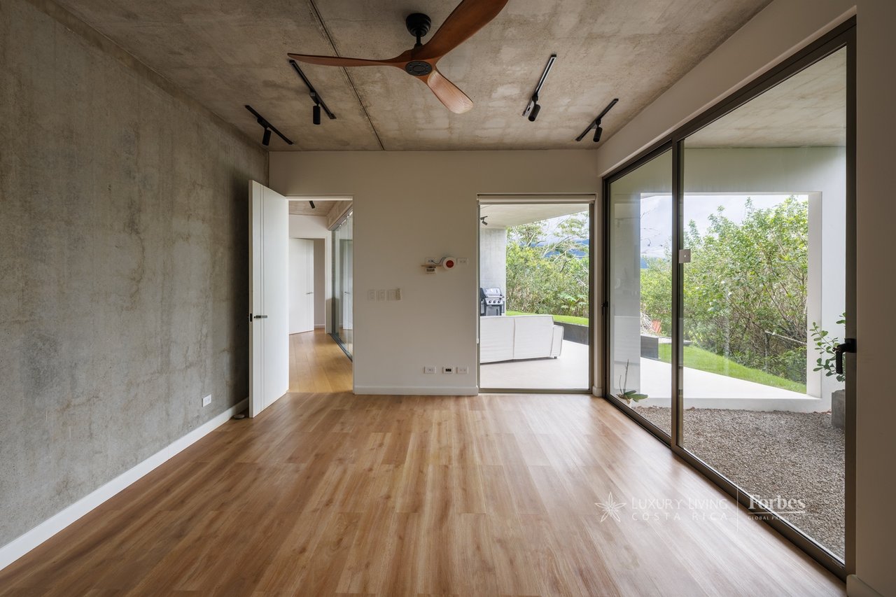 21363 - Modern Home with Panoramic Views in Villa Real 