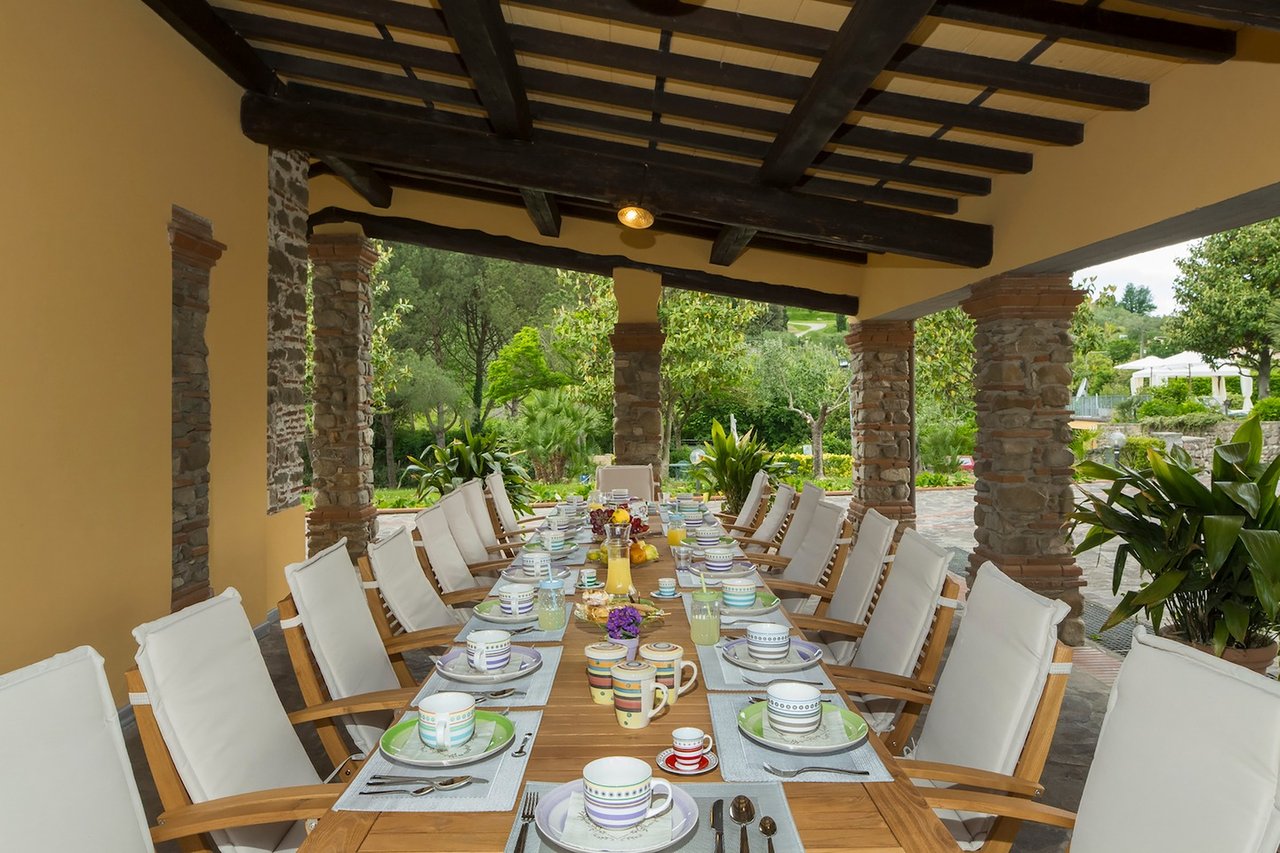 Marvelous Countryside Villa Outside of Lucca