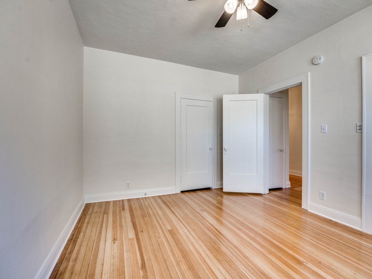 706 N Beard Ave