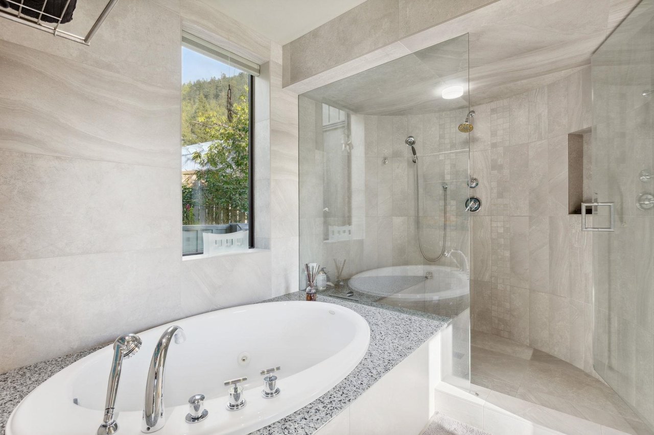 35 Periwinkle Pl