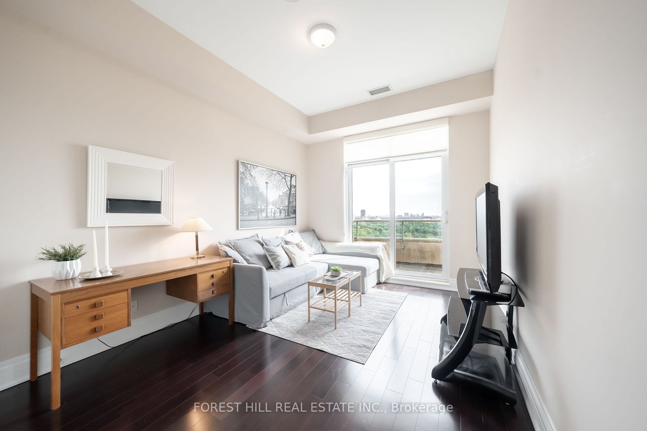 LIVING IN ARIA PENTHOUSES