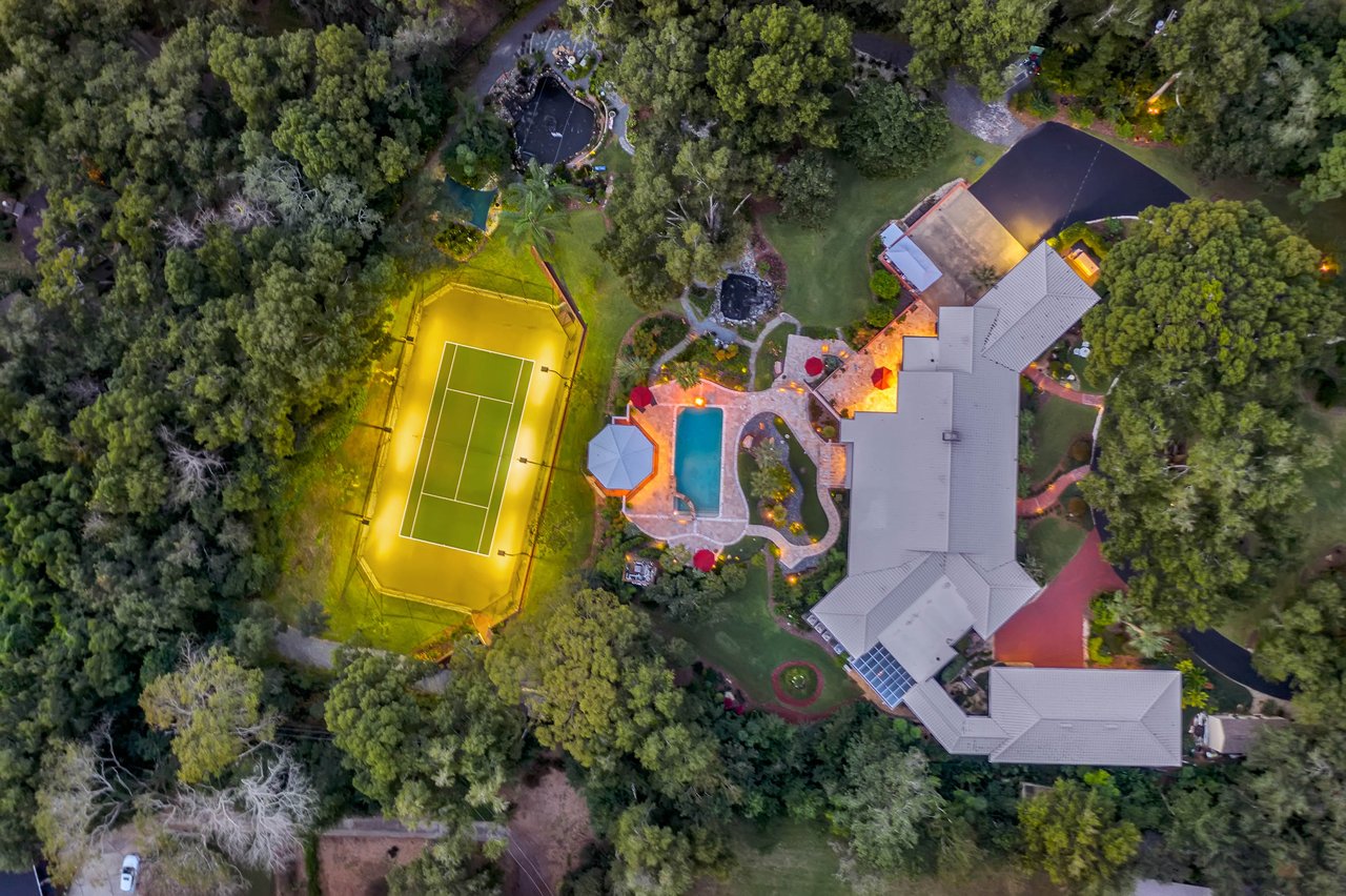 1750 Country Club Rd