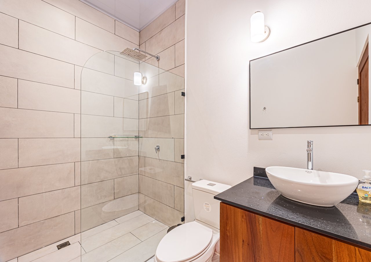 Comfortable 3-Bedroom Pool Home Near Beaches, Parks, and Restaurants