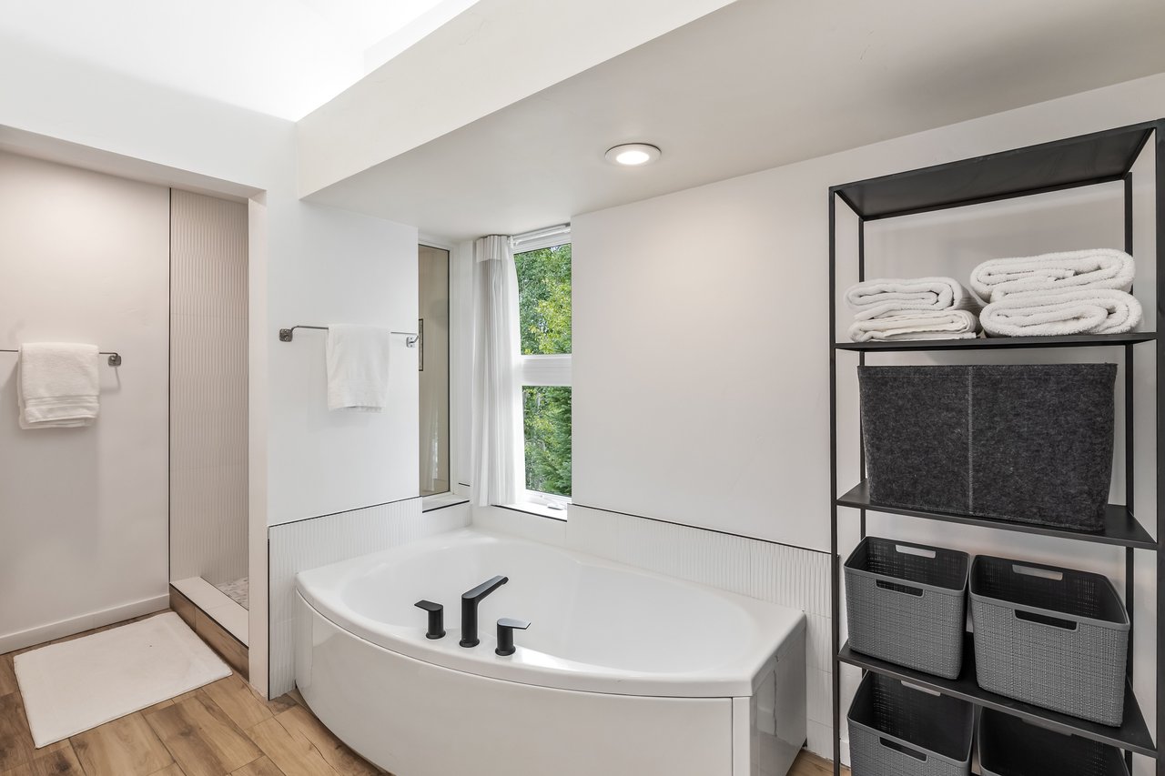 11 Russell Trail