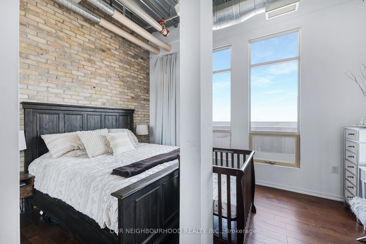 Regent Park Penthouse 