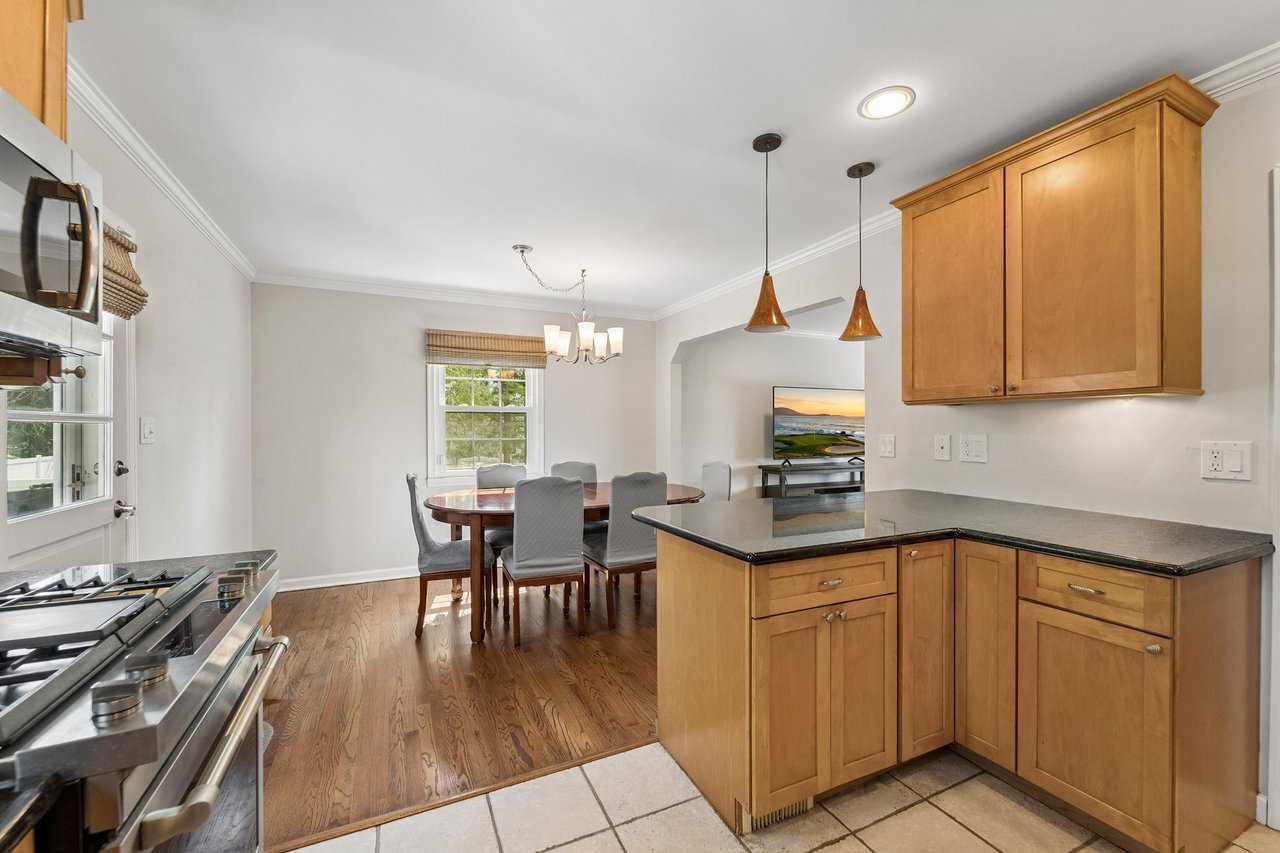 34 Moss Ave, Westfield, NJ 07090