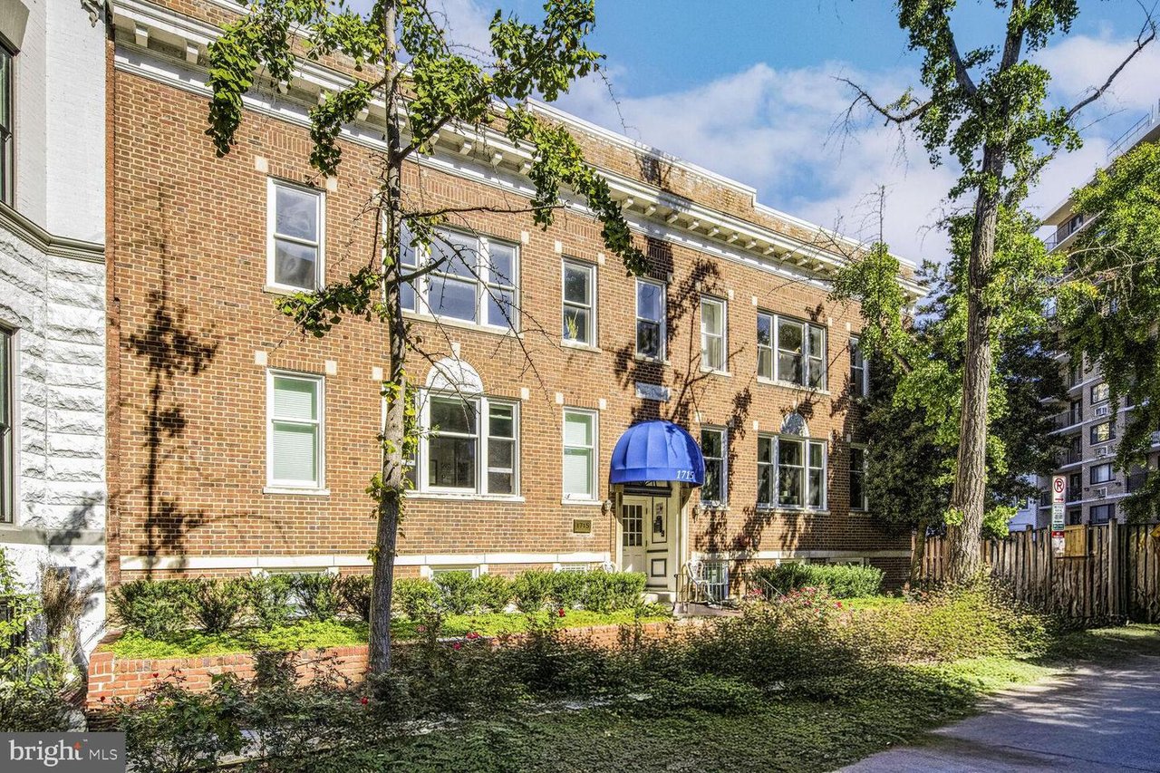 1715 Swann St NW #5