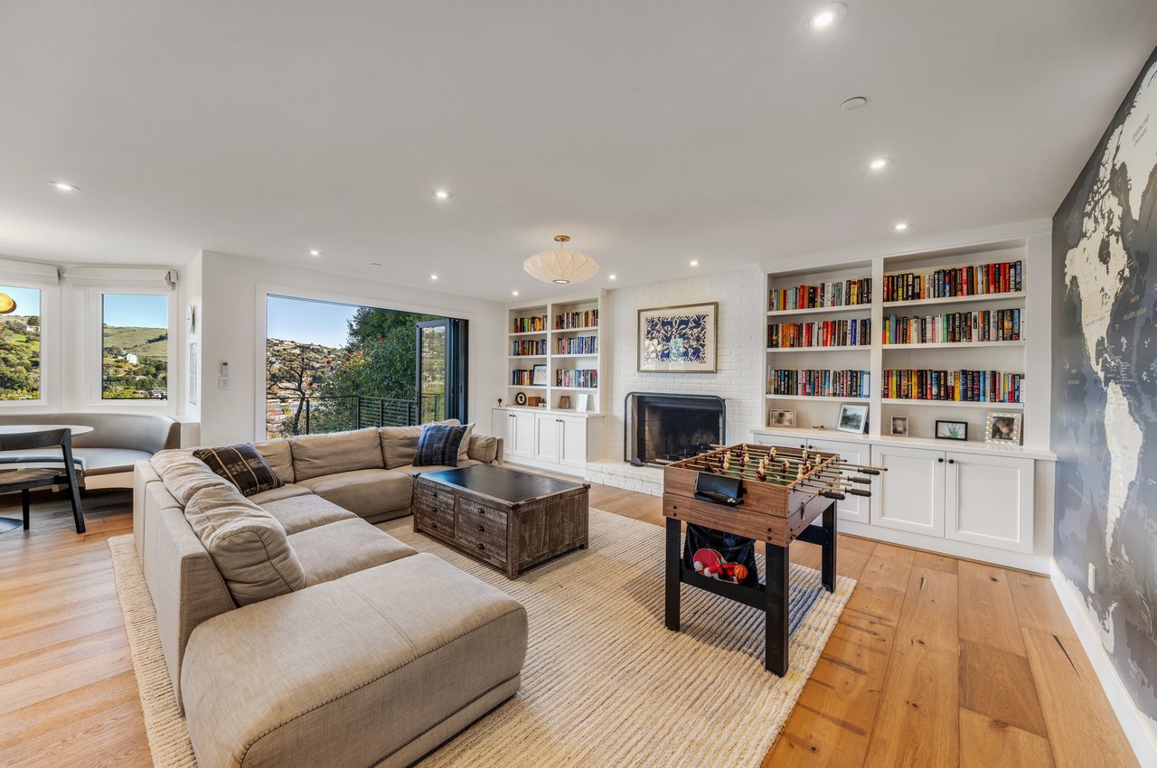 Stylish and Renovated Belvedere Beauty