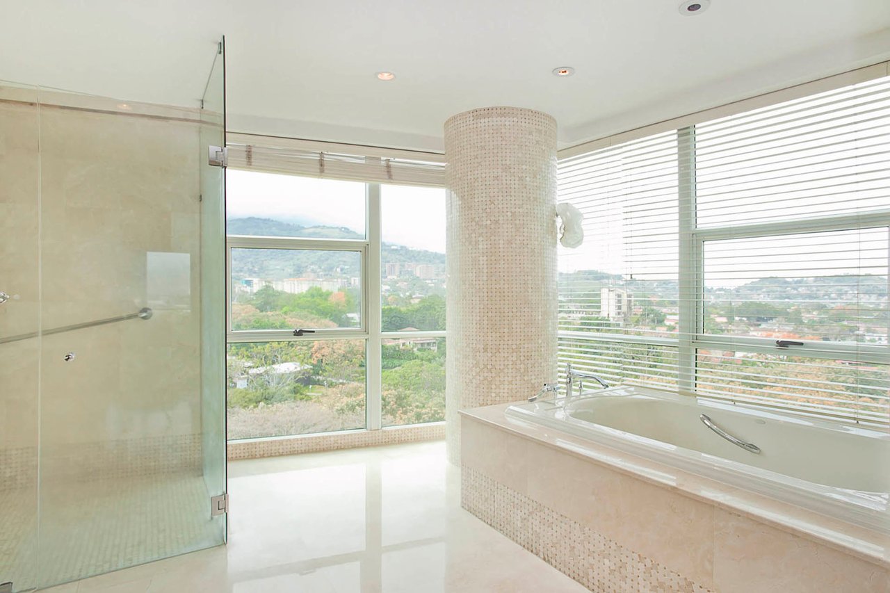 Classic Luxury View Condo, Escazu, San Jose