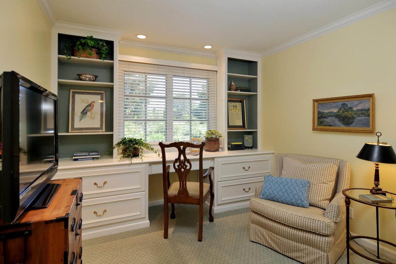 1115 Cascade Drive