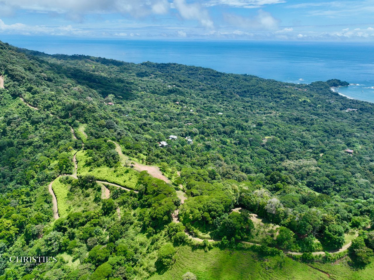 Luxury Farm Estate — 60 hectares of Breathtaking Views & Ultimate Privacy