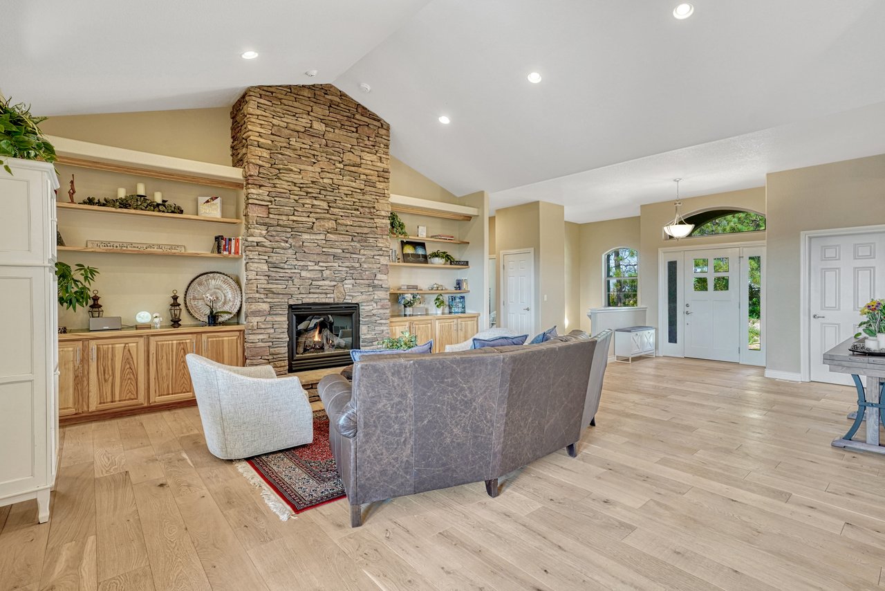 10345 Little Moon Trail