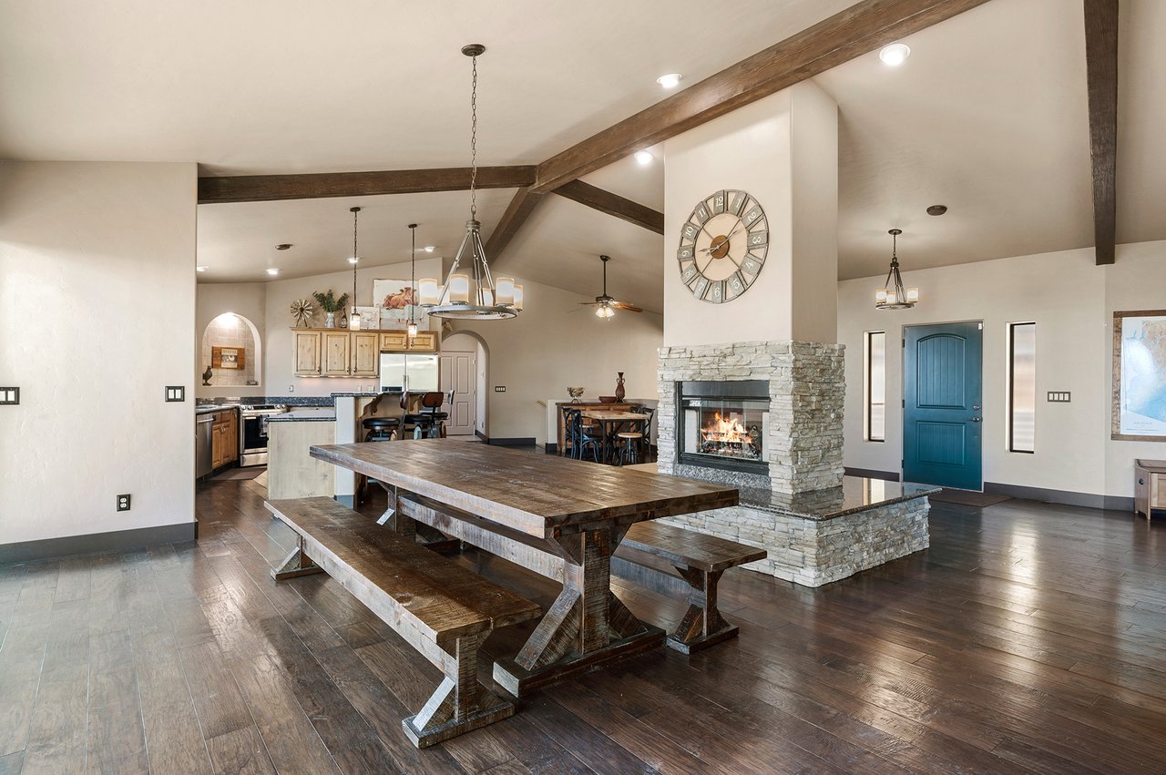 2700 W BUTTERFLY Ridge