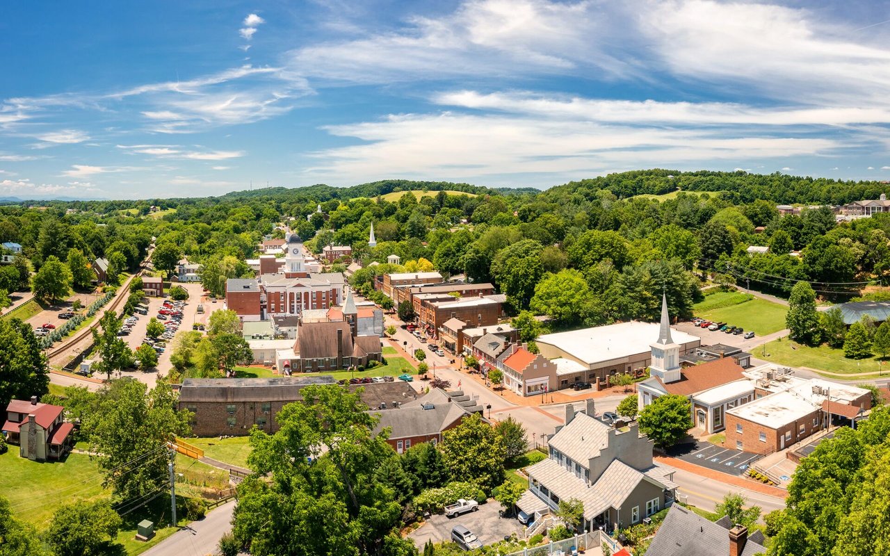 Explore Tennessee