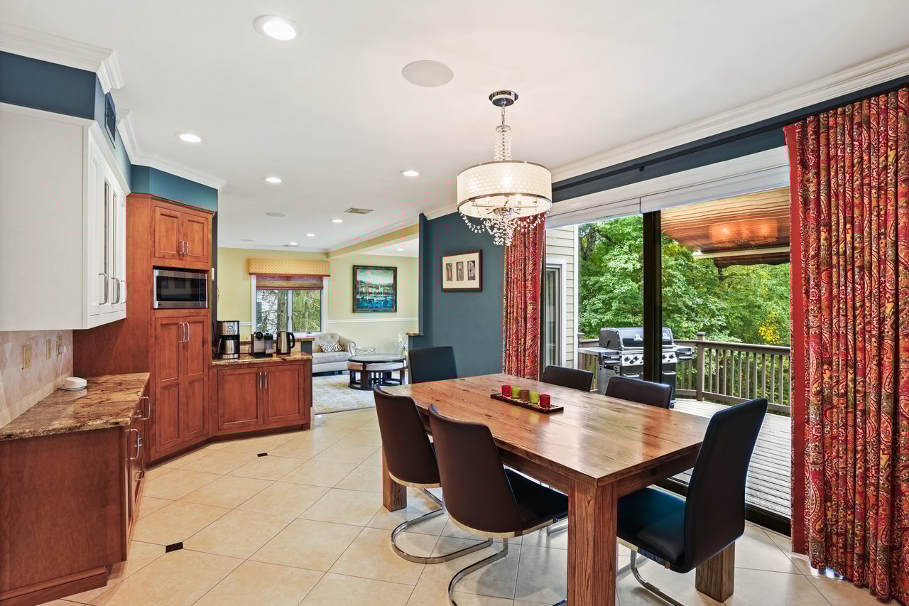 12 Logging Road
