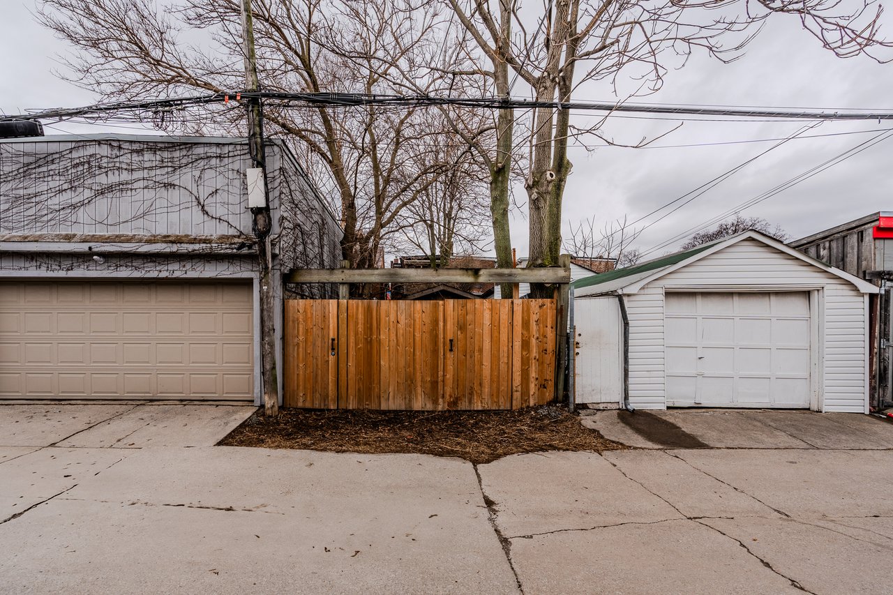 575 Lansdowne Ave