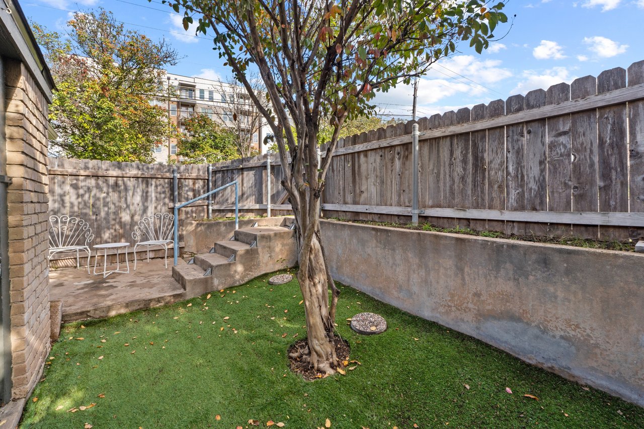 Bright & Chic Corner Lot Home in Coppertree Condos