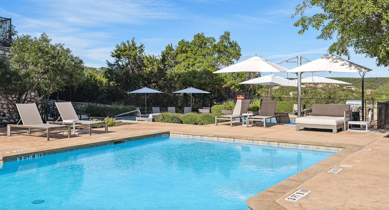 Apply today and enjoy 8 weeks free PLUS an additional $1500 Look & Lease Special