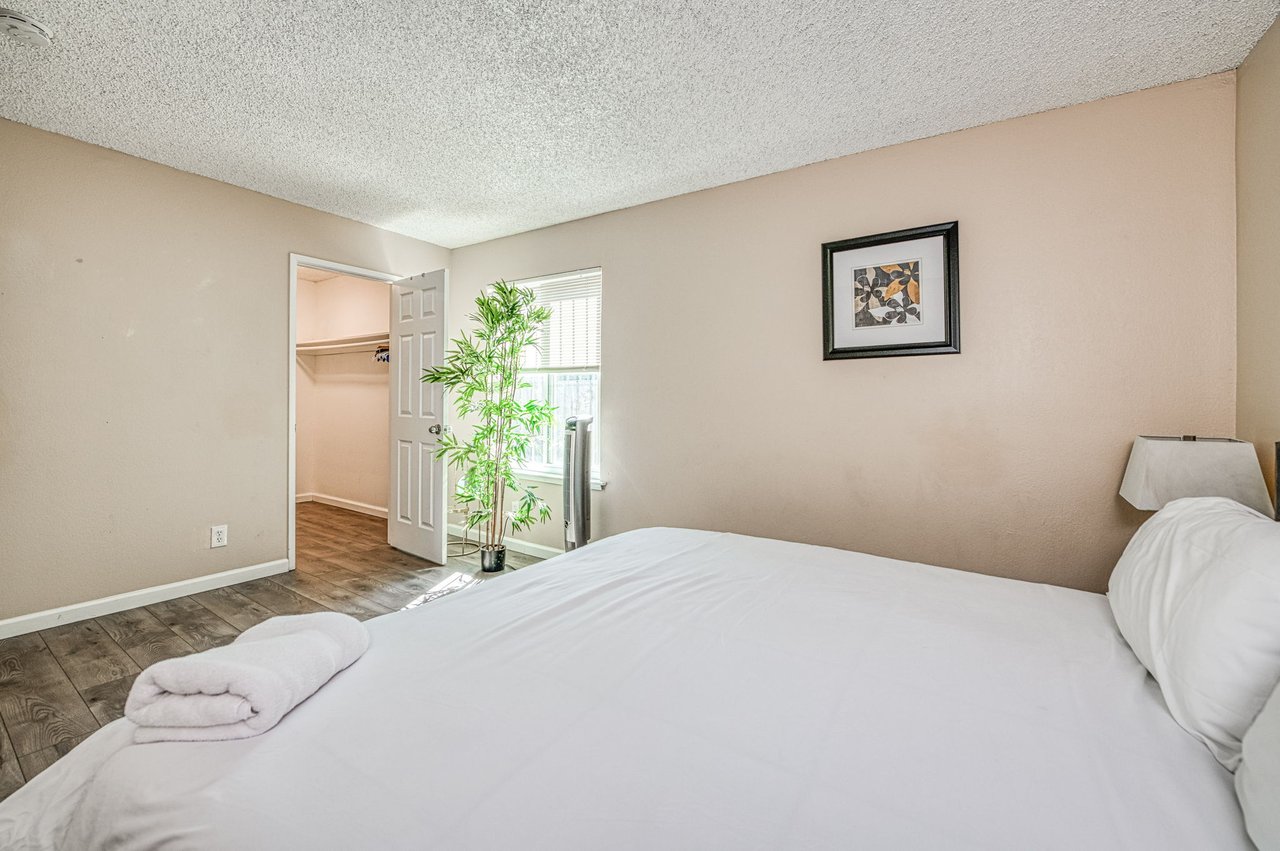 2247 W Dakota Avenue #116, Fresno