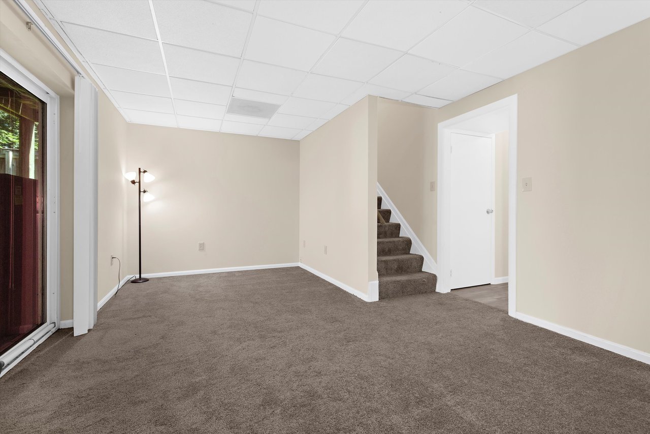 1516 Lodge Pole Court