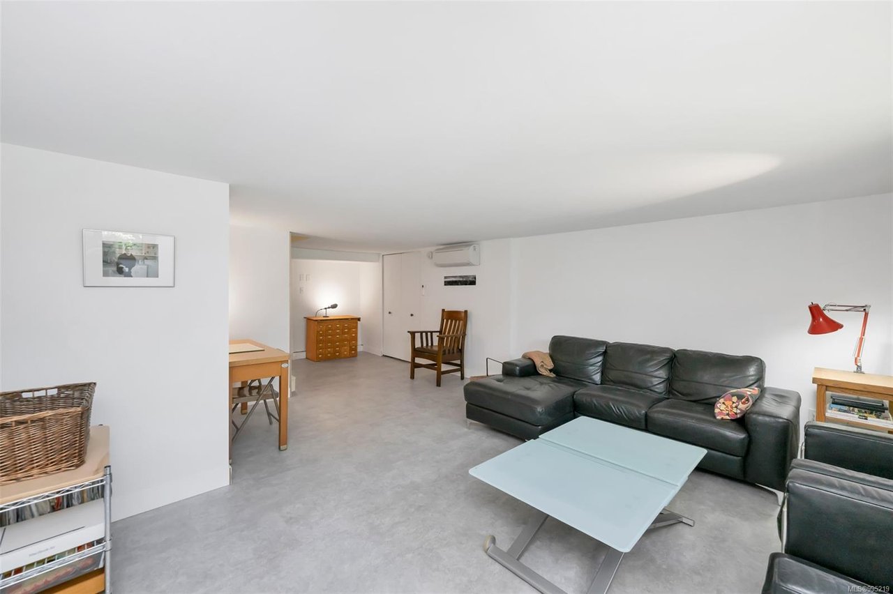 36 Tovey Cres, View Royal