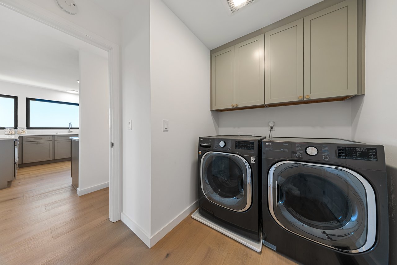 Stylish View Home on a Cul-De-Sac