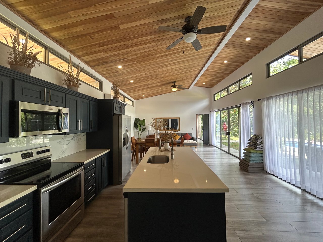 Modern Homes for Sale in Ojochal – El Tucán Paradise | Gated Community Costa Rica
