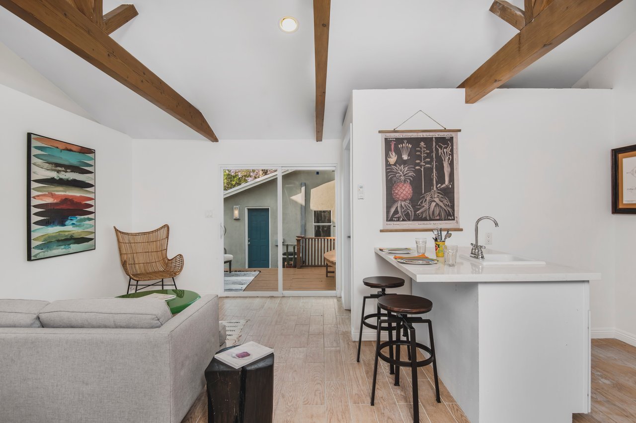 904 Farnam St, Highland Park