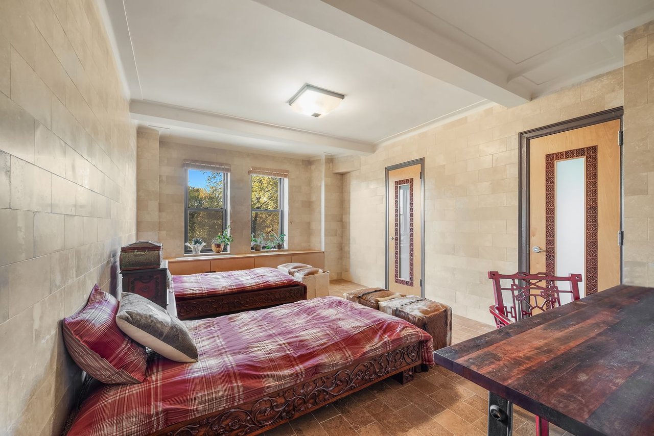 230 Riverside Drive, Unit 4A