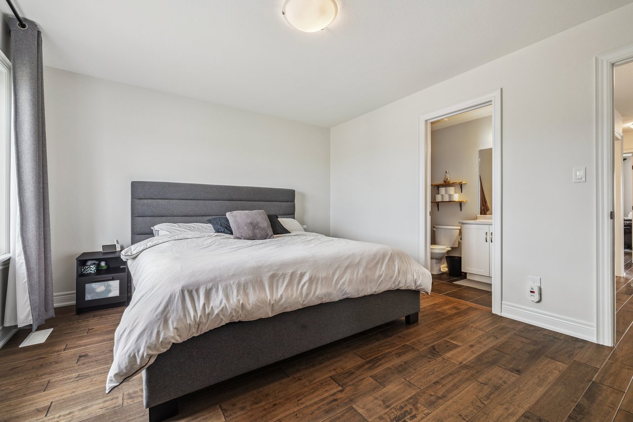 Beautifully updated END-UNIT townhome