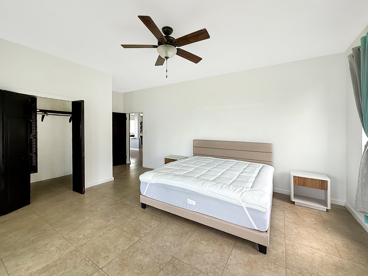 1062 Sabath Hill 2 Bedroom Apartment
