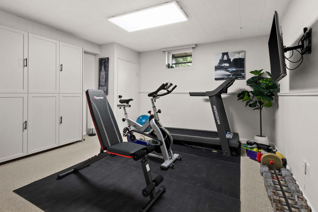 5231 Sheldon Place NW