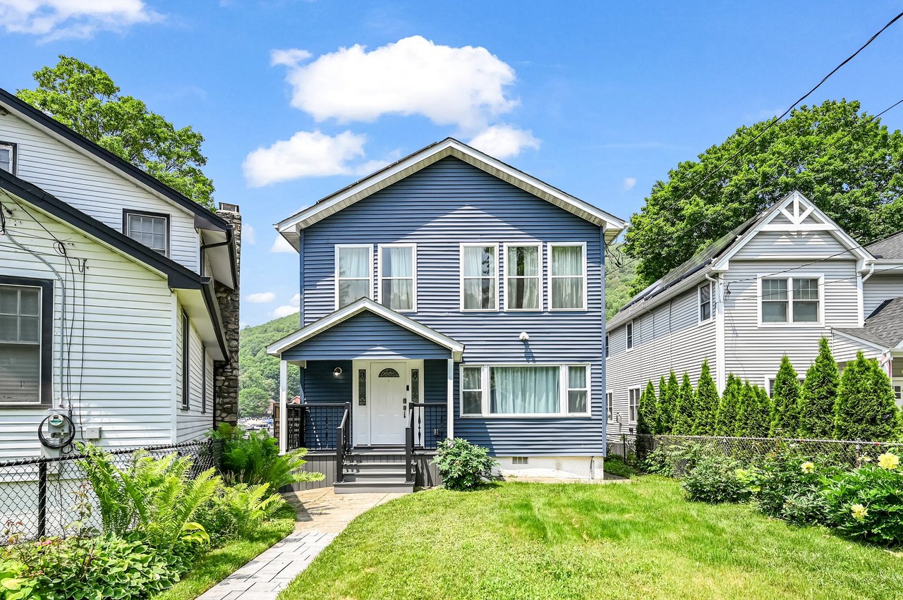 65 Murray Rd Greenwood Lk NY
