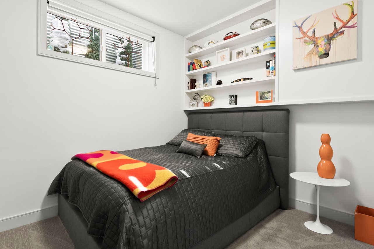 408 13 Street NW Unit: 3