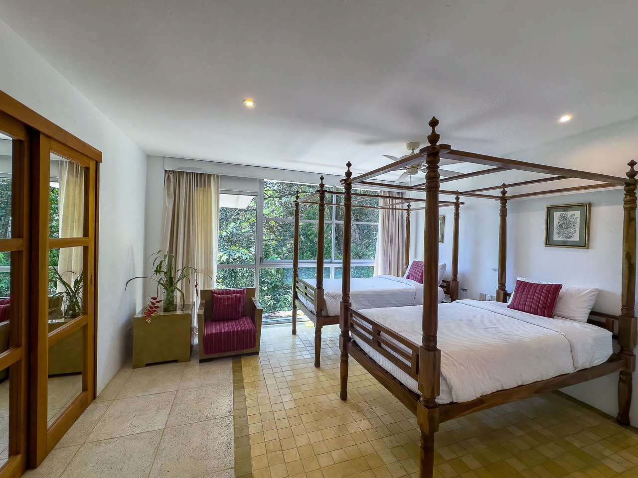 Casa Fantastica Luxury Mountain and Ocean View Villa