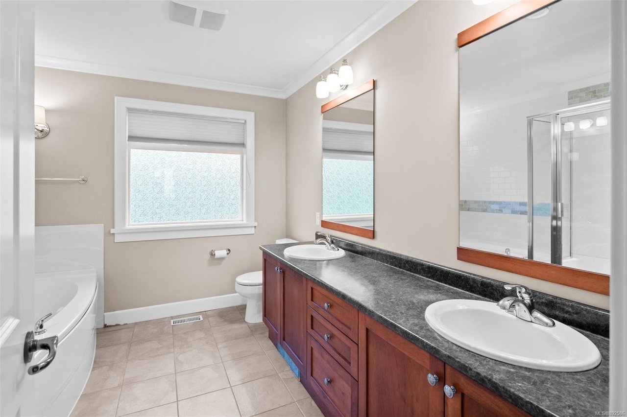 416 Pelican Dr