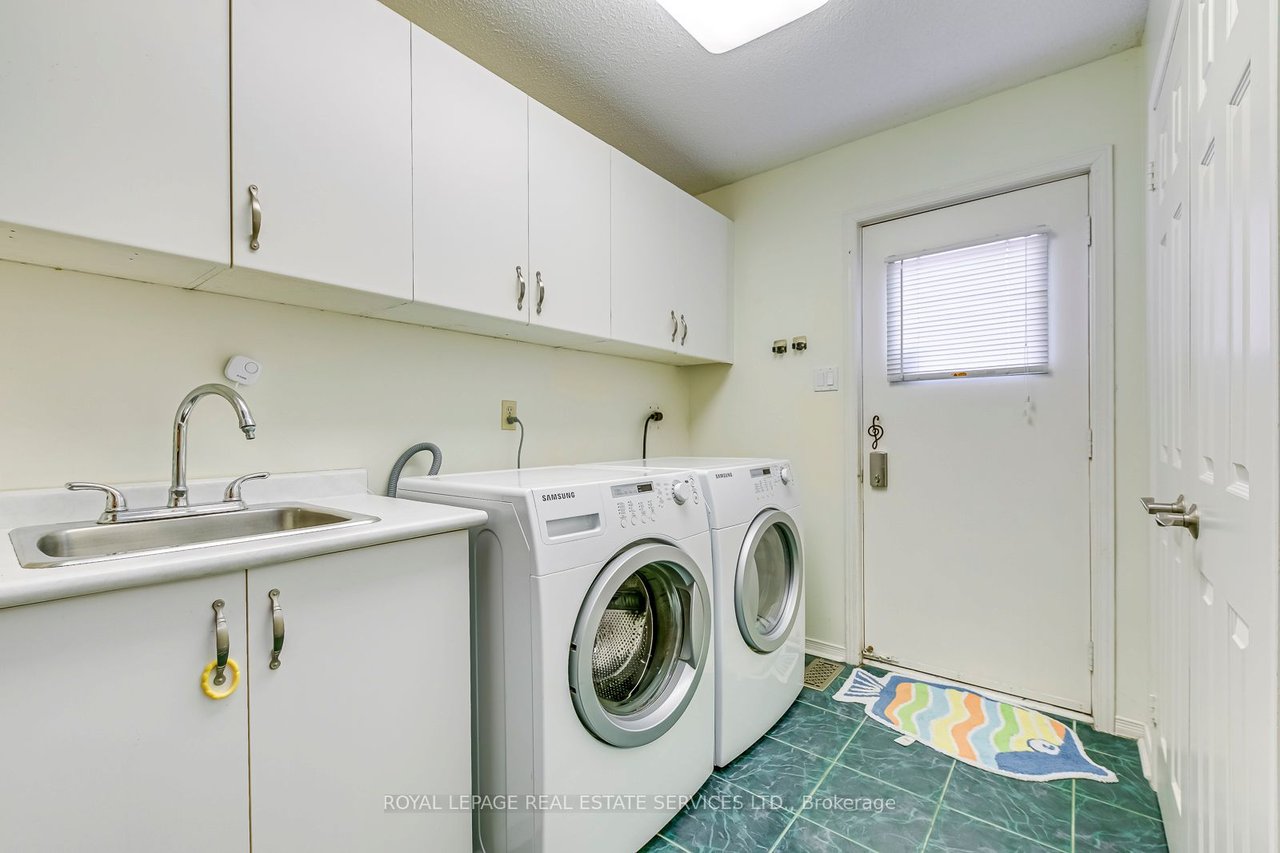 3544 Wass Cres