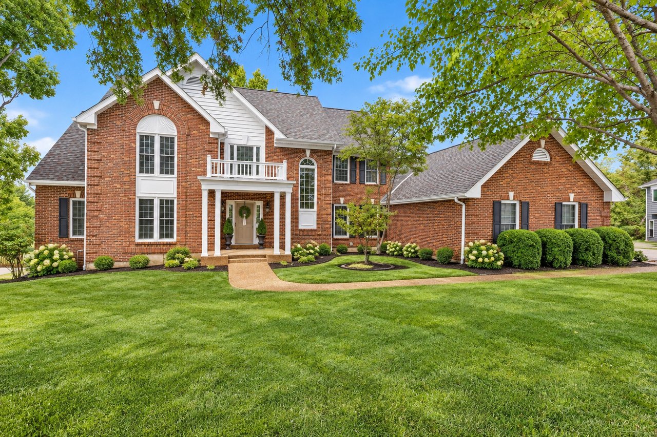 612 Roundstone Drive