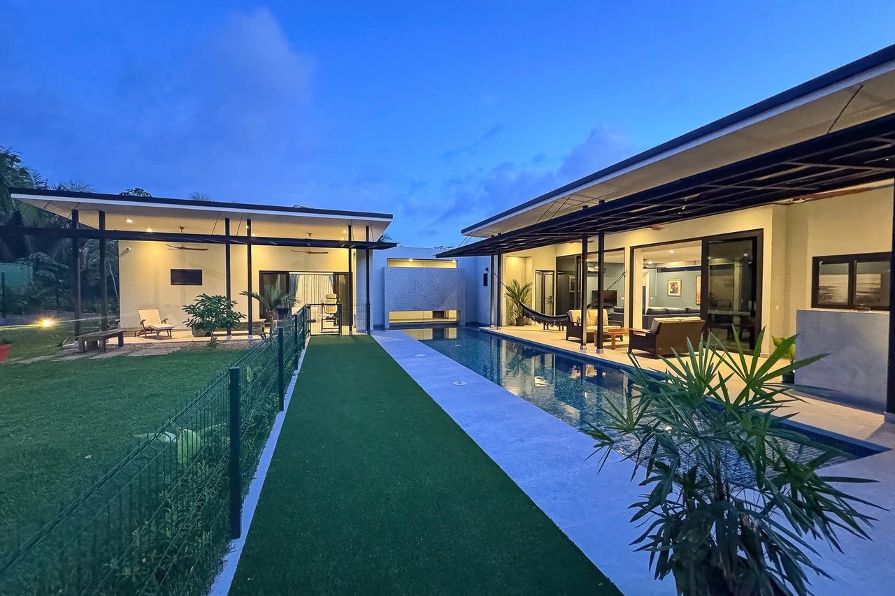 3 Bedroom, Contemporary Estate home in Manuel Antonio 
