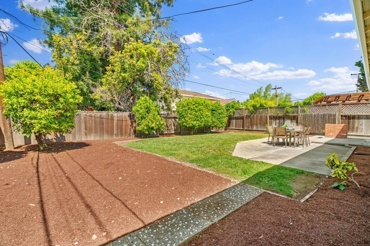 1105 W Mc Kinley AVE
