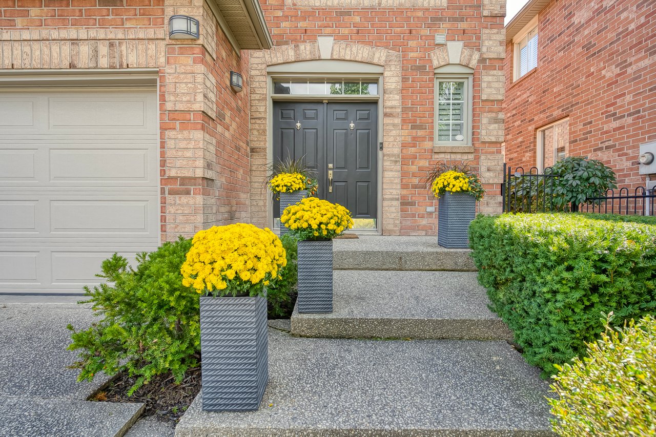 1434 Gulledge Trail, Oakville, ON L6M 3Z8