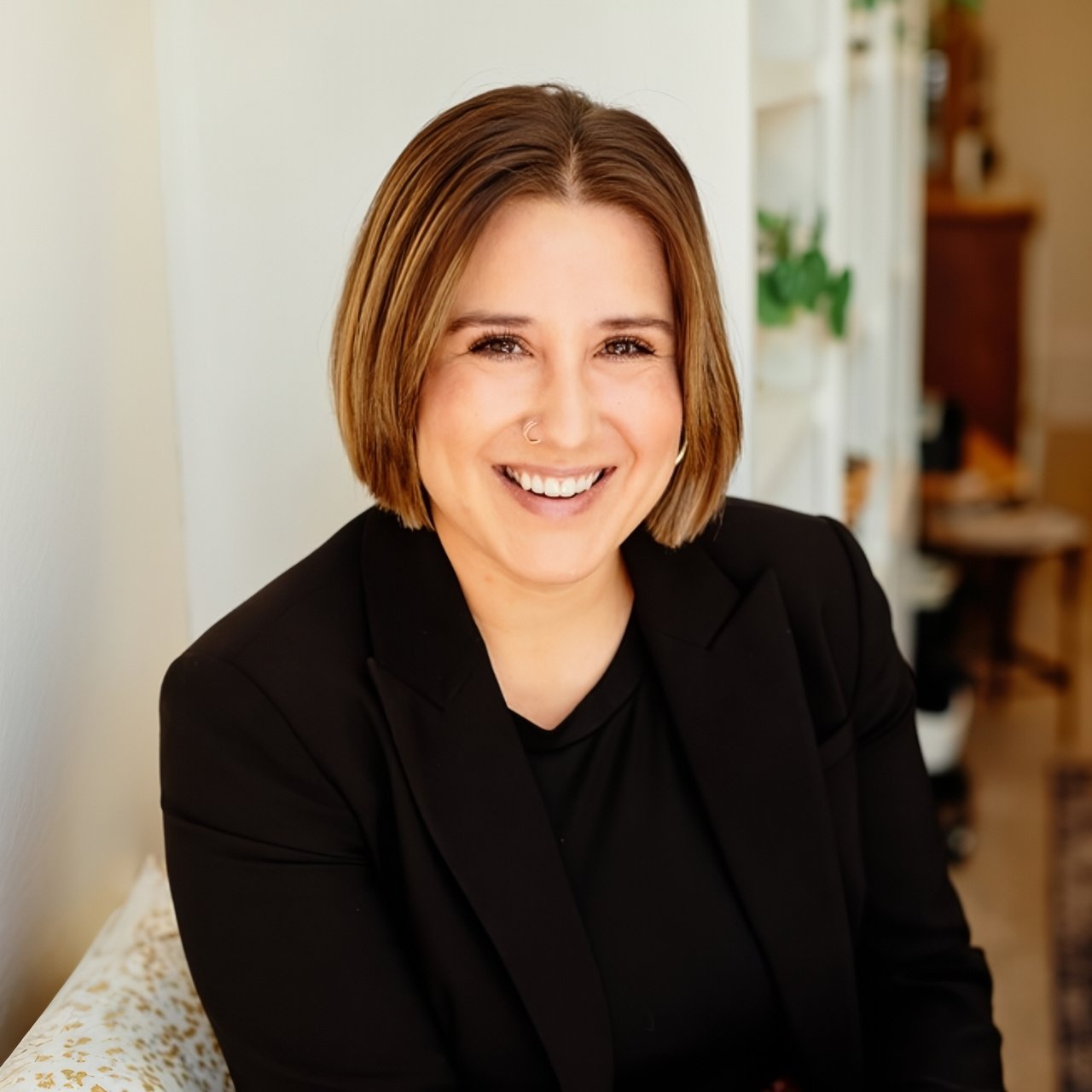 Savanah Farrell St Paul, MN Real Estate Agent Headshot
